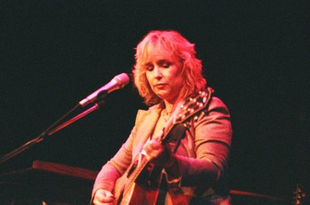 Gretchen Peters