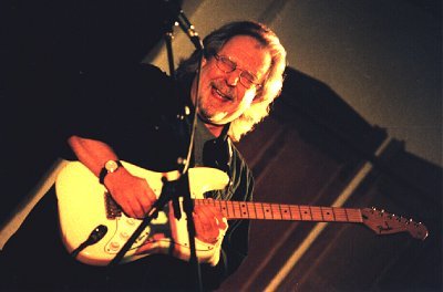 Johnnie 'Guitar' Williamson 