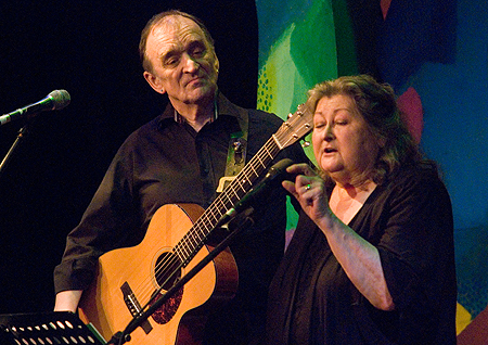 Martin Carthy and Norma Waterson 