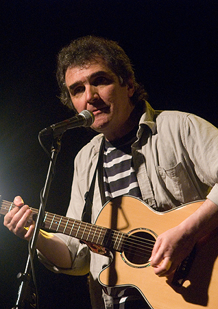 Jez Lowe