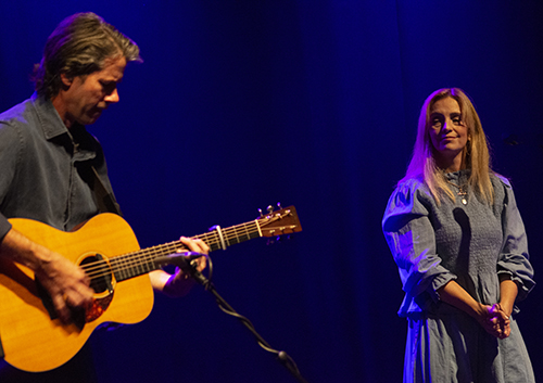 Sam Lakeman and Cara Dillon